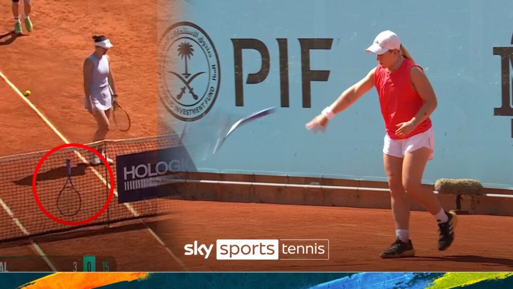 'I've never seen that before' | Kartal throws her racket but it gets stuck in the net?!