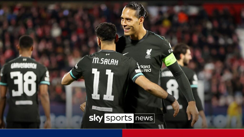 'Let Mo have his moment' | Carra on Salah's new contract and Van Dijk talks