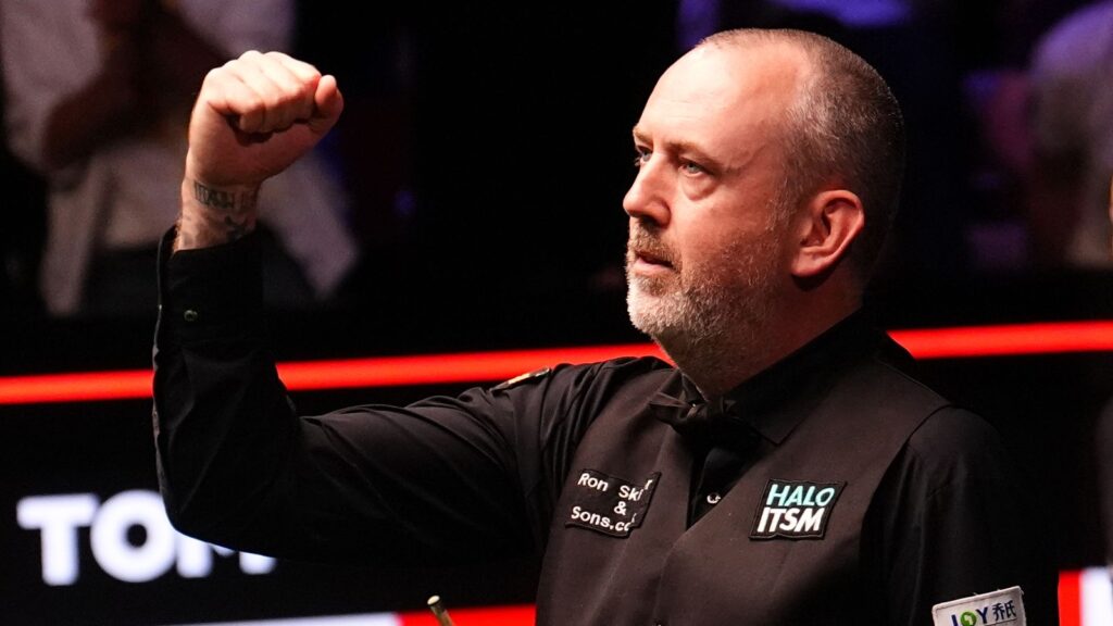World Snooker Championship: Mark Williams holds off John Higgins fightback in Crucible epic to reach semi-finals | Snooker News