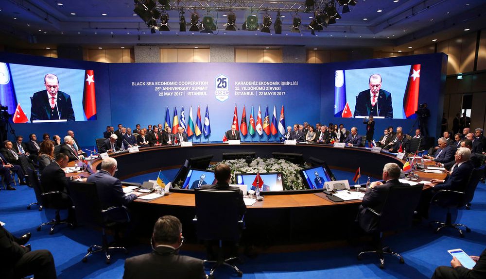 Global power fractures that Africa must watch