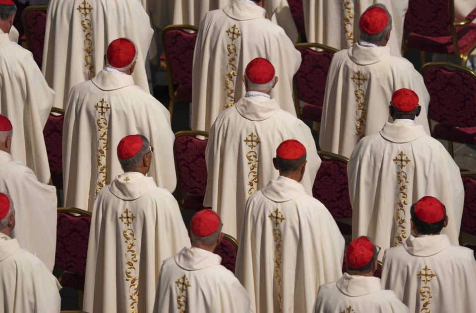 Holy mass begins as Conclave prepares to elect new Pope