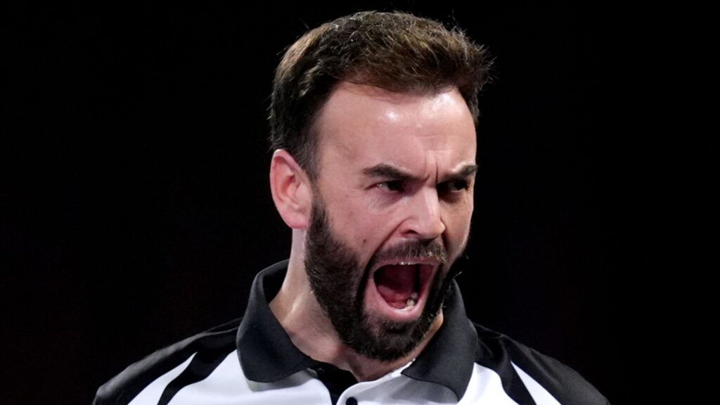 Ross Smith hits two nine-darters on way to Players Championship 16 win after Michael Van Gerwen withdraws | Darts News