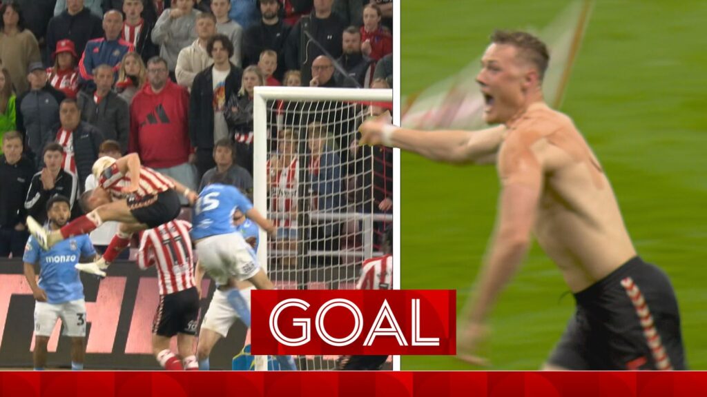 SCENES!!! Ballard's last-second header sends Sunderland to Wembley!