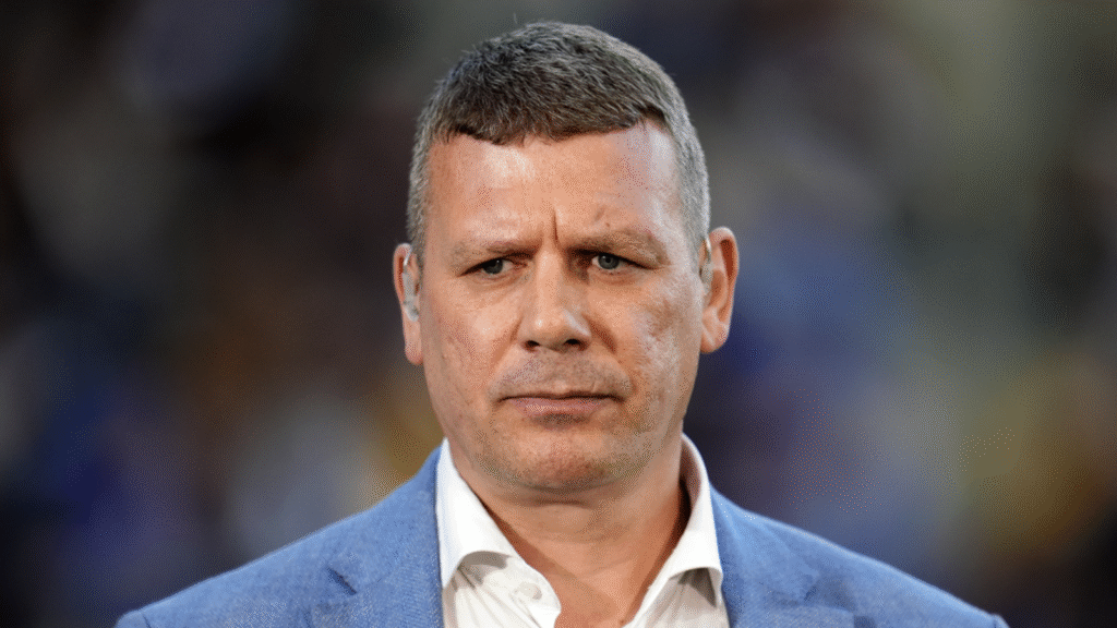 Salford Red Devils CEO Chris Irwin resigns amid Betfred Super League club’s financial struggles | Rugby League News