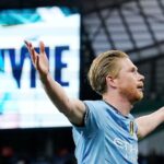Should Man City have kept Kevin De Bruyne on ‘one more year’? Jamie Carragher and Micah Richards disagree | Football News