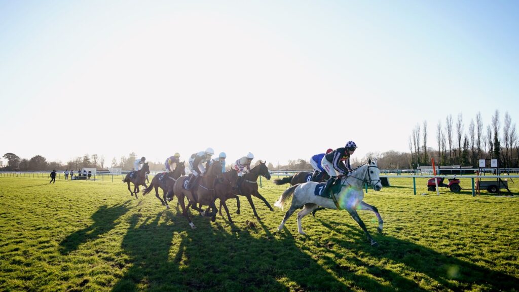 Today on Sky Sports Racing: Fontwell hosts six-race card plus action at ParisLongchamp | Racing News